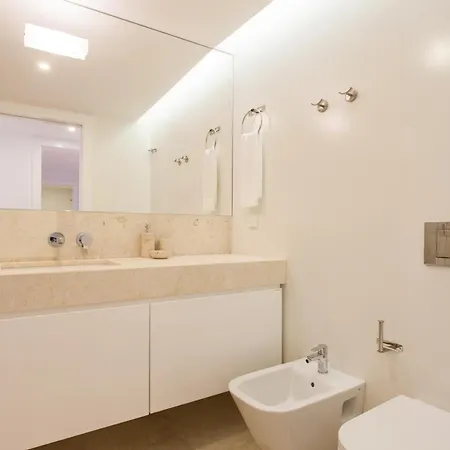 Apartamento Mouraria Blue Three-bedroom W/ Parking - By Lu Holidays *